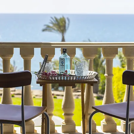 ヴィラ Maroni Beachfront