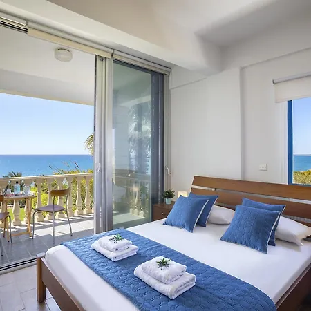 Maroni Beachfront Vila