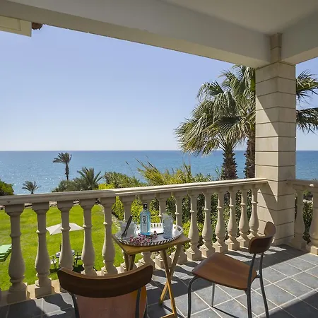 Вилла Maroni Beachfront *