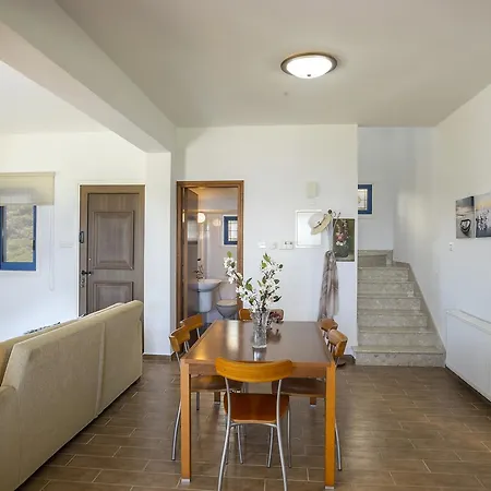 Maroni Beachfront